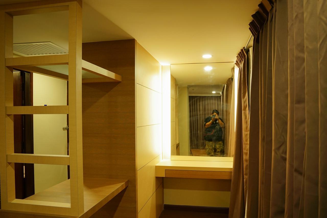 Hotel Anika Keluang Zewnętrze zdjęcie